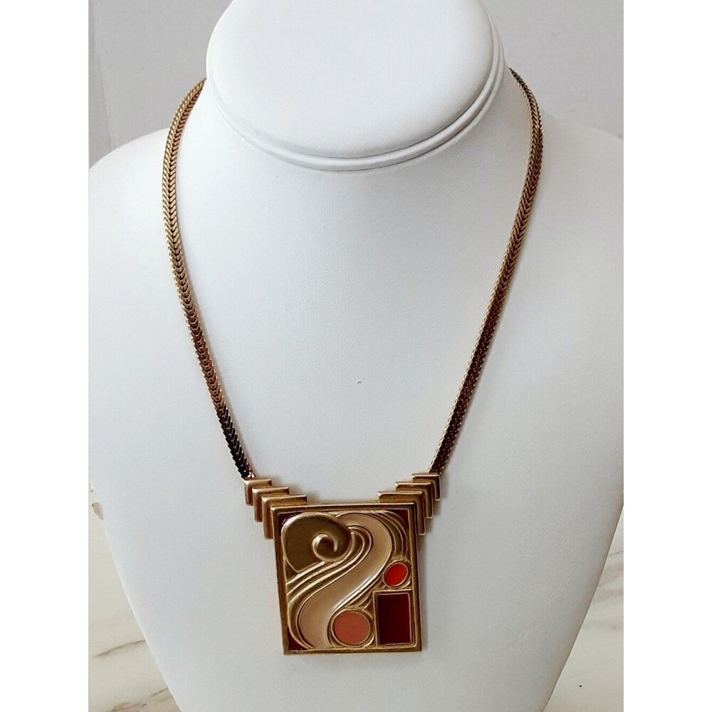 MONET "RARE" Gold Pleat Art Deco Enamel Pendant Chain Necklace 17.5" - Vtg